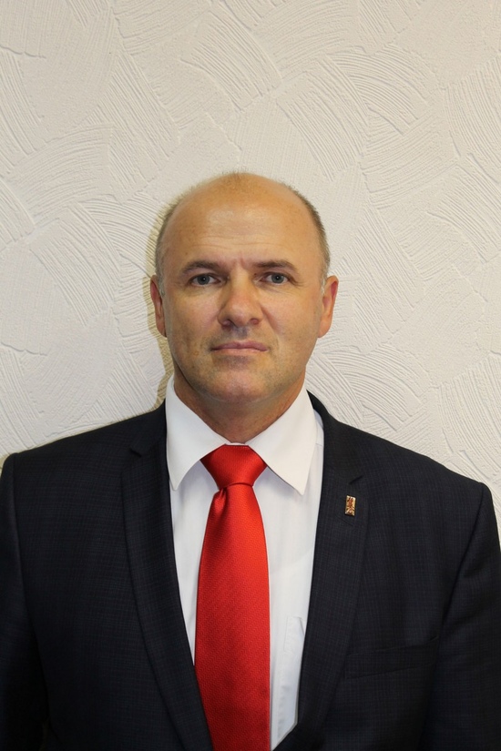 8 лістапада 60-гадовы юбілей адзначае празаік, публіцыст, дыпламат, член Саюза пісьменнікаў Беларусі Вячаслаў Яўгенавіч Раменчык