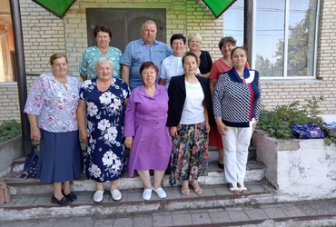 «… Словно льётся душа через край»