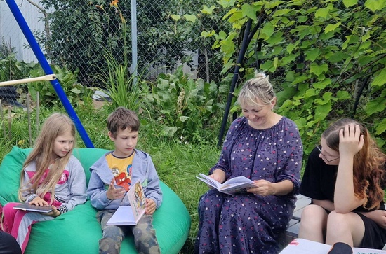 Лета з кнігамі Галіны Пярун