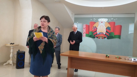 Радкі, гатовыя ўзляцець…