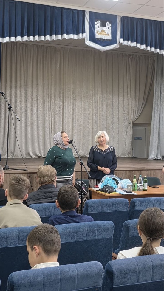 «Хай жа ззяе сінява нябёс…»